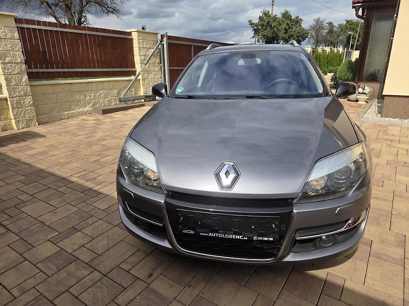 Renault Laguna 2.0dCi GT 131kW BOSE*4CONTROL* - fotka 3 z 38