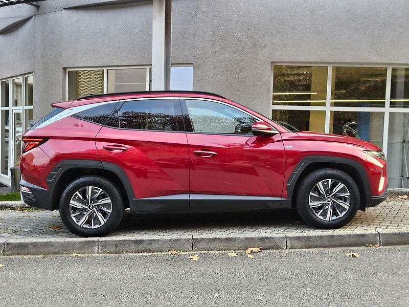 Hyundai Tucson 1,6 CRDi, Smart Navi, 2.maj. - fotka 6 z 36
