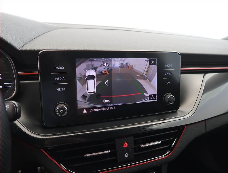 Škoda Kamiq (2021) Monte Carlo 1.0 TSI - fotka 21 z 28