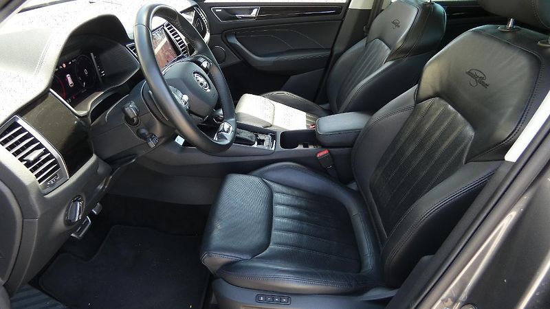 Škoda Kodiaq 2,0 TSI 140 kW L&K 4x4 DSG - fotka 20 z 27