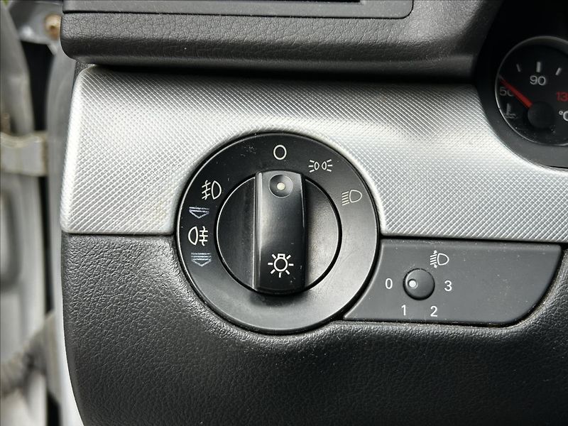 Audi A4 2,0 TDi Automat  NováSTK,Tažné - fotka 23 z 42