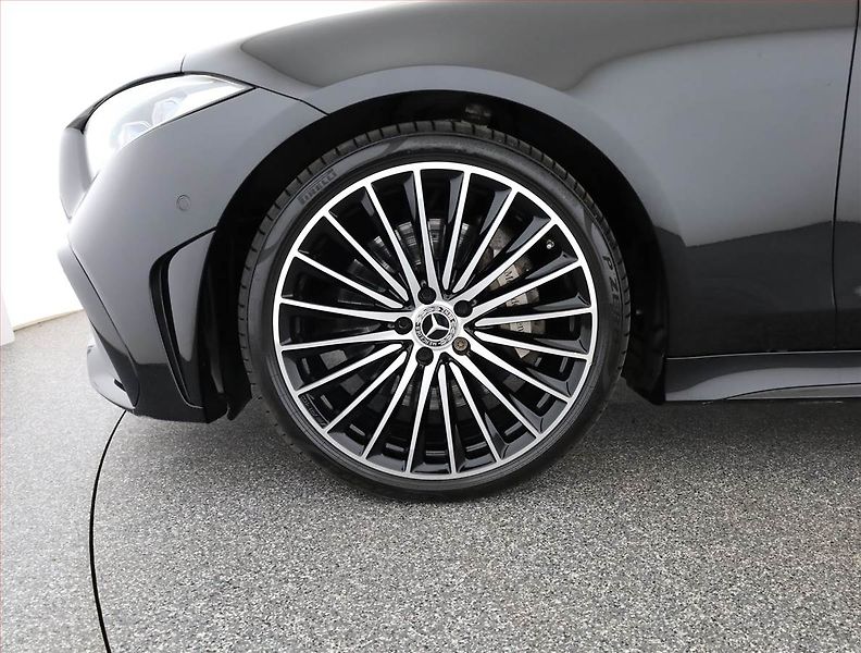 Mercedes-Benz CLS (2022) 450 4MATIC - fotka 19 z 19