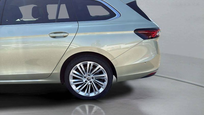 Škoda Superb Combi L&K 2,0 TDI 110kW DSG7/. - fotka 22 z 24