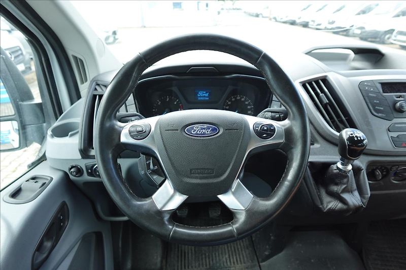 Ford Transit 2,0 TDCi  L3H2 9MÍST KLIMA - fotka 25 z 37