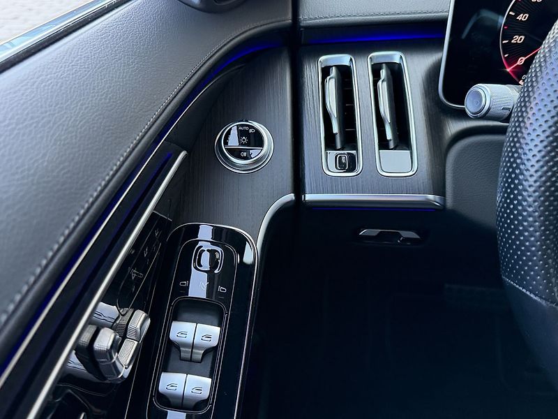 Mercedes-Benz Třídy S 400 d 4MATIC - fotka 21 z 41