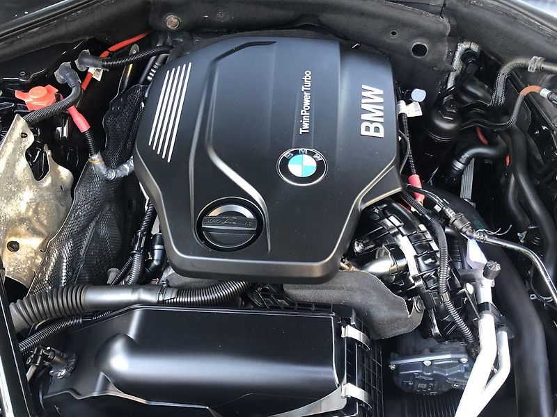 BMW Řada 5 (2015) 518d Touring NAVI velmi pěkný - fotka 71 z 76
