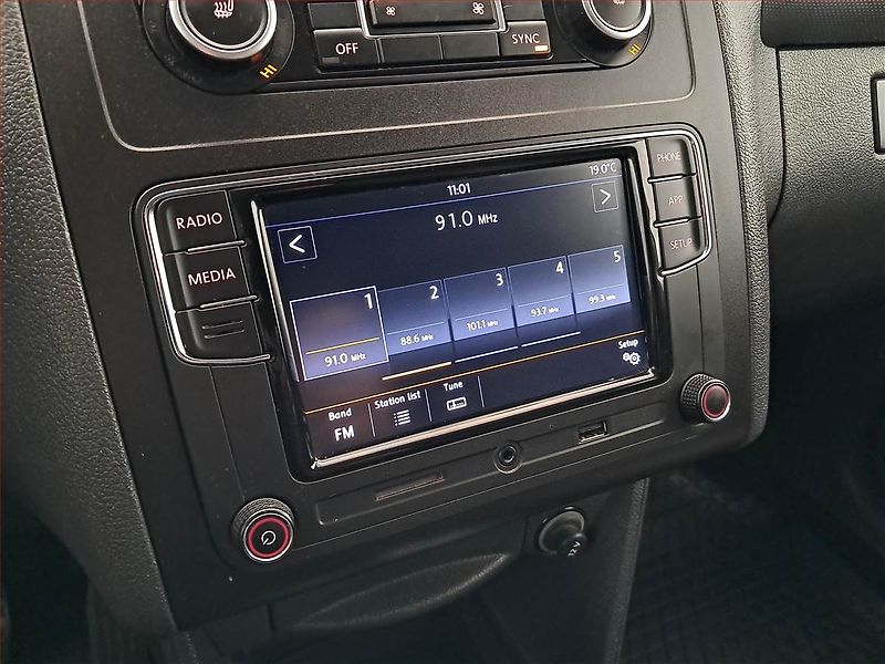 Volkswagen Caddy (2013) 2.0 TDI, 5Míst - fotka 21 z 21
