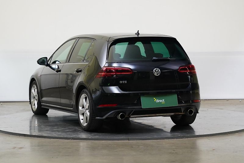 Volkswagen Golf - fotka 7 z 26