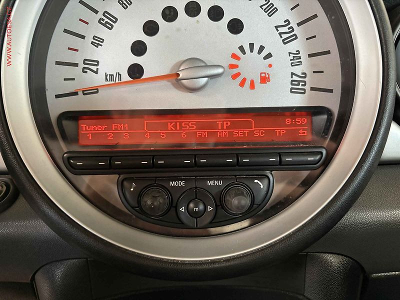 Mini Cooper (2011) 1.6 i, Výhřev sed - fotka 11 z 14