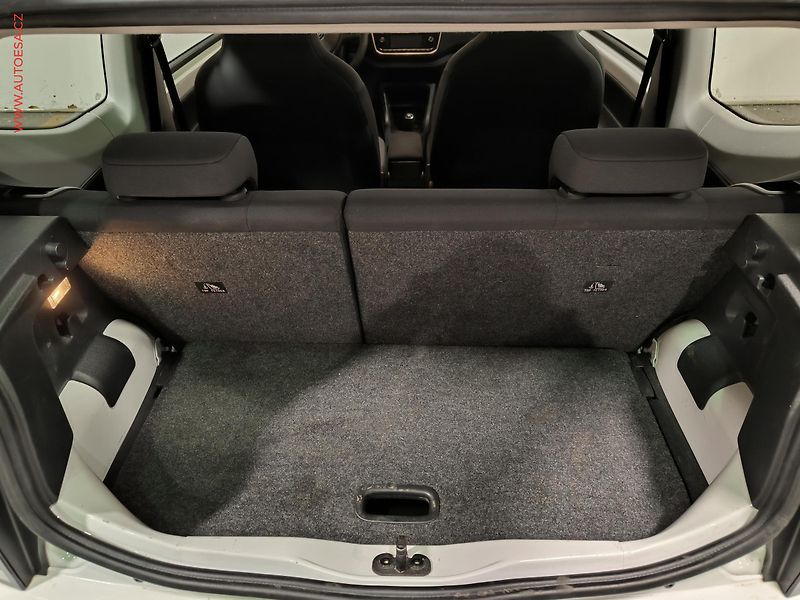 Volkswagen up! (2021) 1.0MPi, AC - fotka 7 z 15