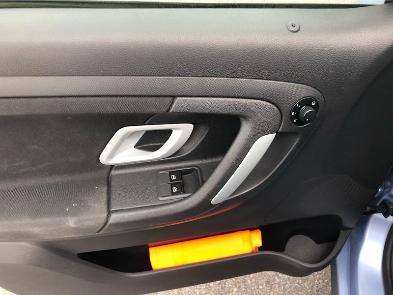 Škoda Roomster A 1.6i Scotline - fotka 15 z 27