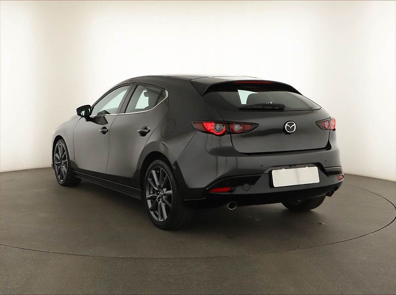 Mazda 3 (2020) 2.0 Skyactiv-G, ČR,1.maj, Navi - fotka 4 z 15