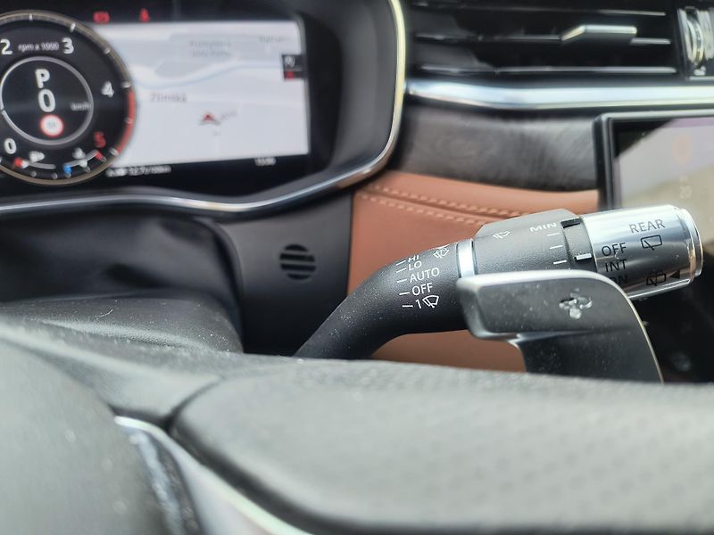 Jaguar F-Pace (2021) D300 AWD R -DINAMIC SE AUTOMAT - fotka 53 z 68