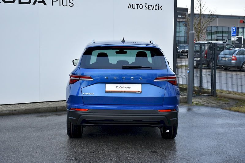 Škoda Karoq (2025) Top Selection 1,5 TSI 110 kW 6 - fotka 9 z 24