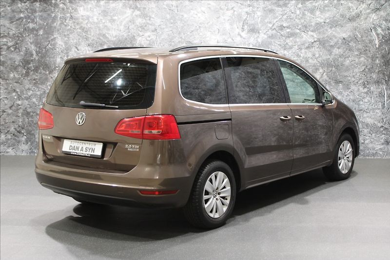 Volkswagen Sharan 2,0 TDI - fotka 4 z 29