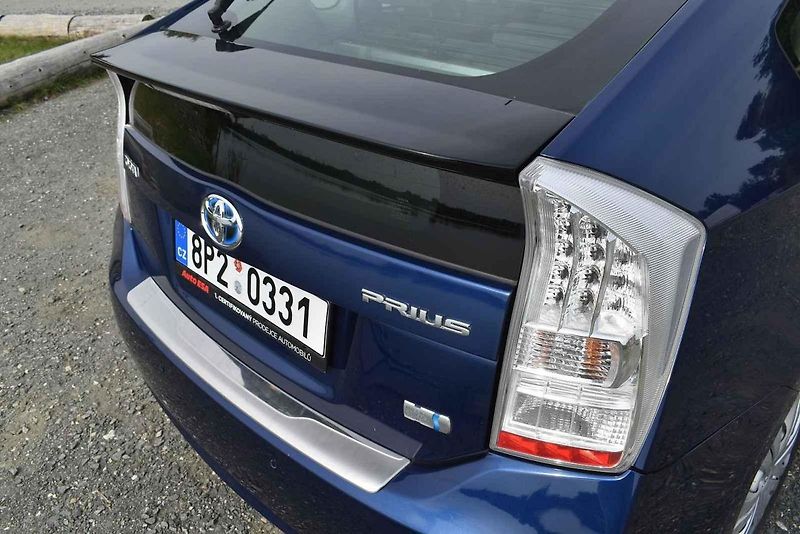 Toyota Prius je trošku přehlíženou, ale zajímavou volbou na trhu s ojetinami