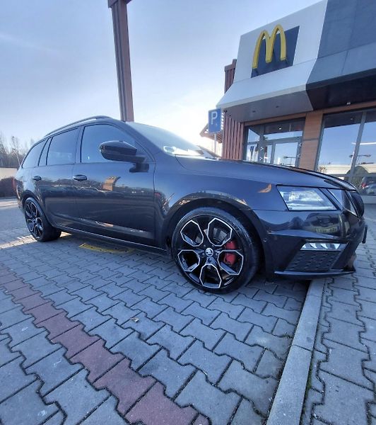 Škoda Octavia (2020) Škoda Octavia RS  - fotka 3 z 9