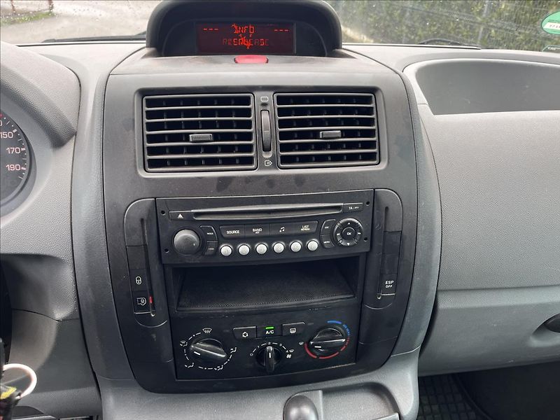 Citroën Jumpy 2,0 HDi L2 3MÍSTA ROZVODY -DPH - fotka 13 z 26