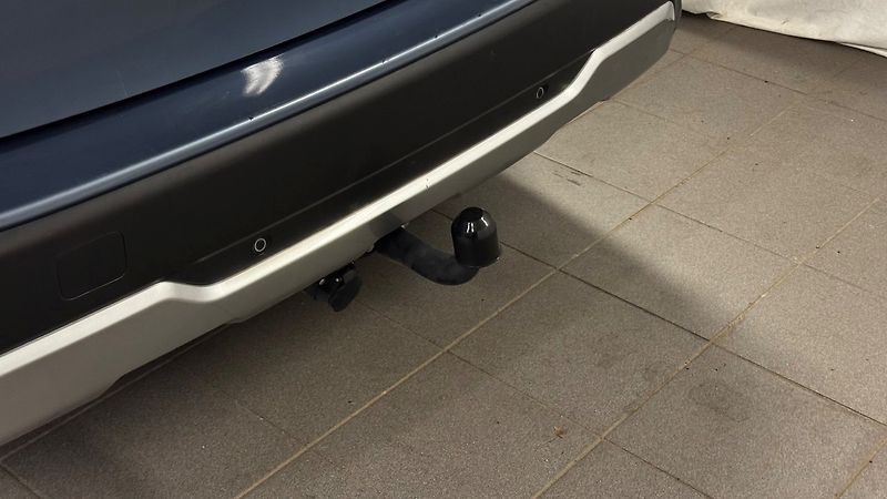 Subaru Outback 2.5i 4WD Touring + tažné - fotka 22 z 22