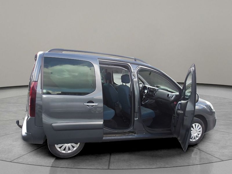 Peugeot Partner Tepee 1,6HDi TEPEE ČR 1.MAJITEL ! - fotka 16 z 32