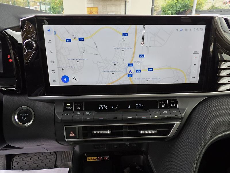 Toyota Camry 2.5 Hybrid Comfort ČR DPH - fotka 8 z 27