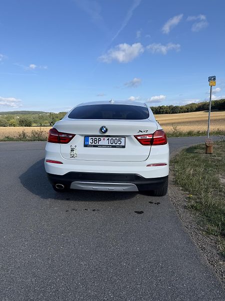 BMW X4 (2018) - fotka 4 z 22