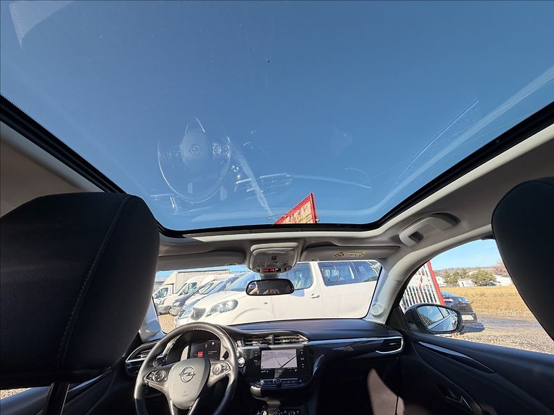 Opel Corsa 1,2 74kW AUTOMAT,NAVI,PANO,LED - fotka 35 z 44