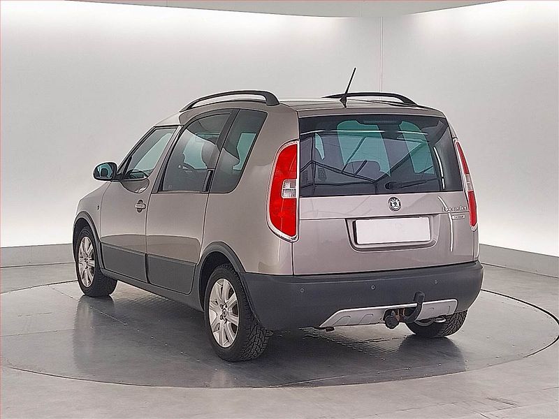 Škoda Roomster (2012) Scout 1.2 TSI, Serv.kniha - fotka 4 z 18