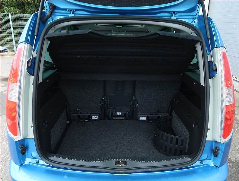 Škoda Roomster (2007) Comfort 1.4 16V, Serv.kniha - fotka 13 z 16