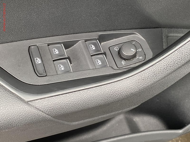 Škoda Karoq (2019) 2.0TDi 4x4, ČR, Style, DSG - fotka 11 z 18