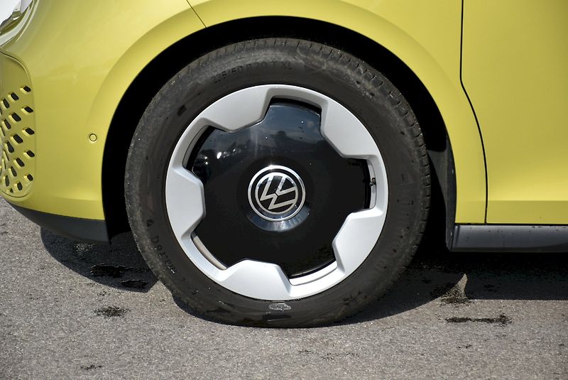 Volkswagen ID.Buzz (2023) PRO 150 kW - fotka 33 z 35