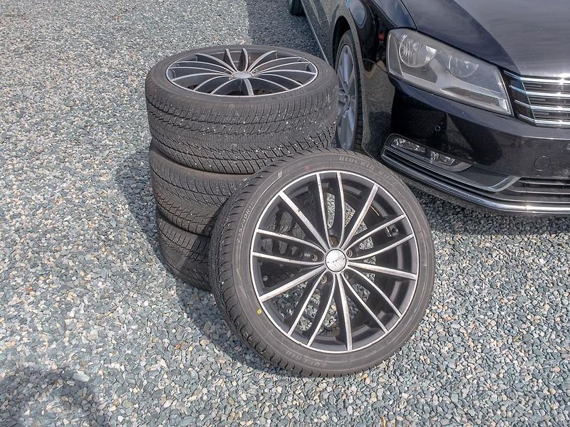 Volkswagen Passat (2012) 2.0TDI 103KW CR DSG – NAVI - fotka 9 z 52
