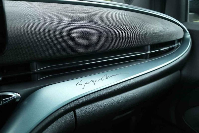 Automobilka Fiat se spojila se slavným módním domem a výsledkem je ta nejstylovější podoba klasické pětistovky.