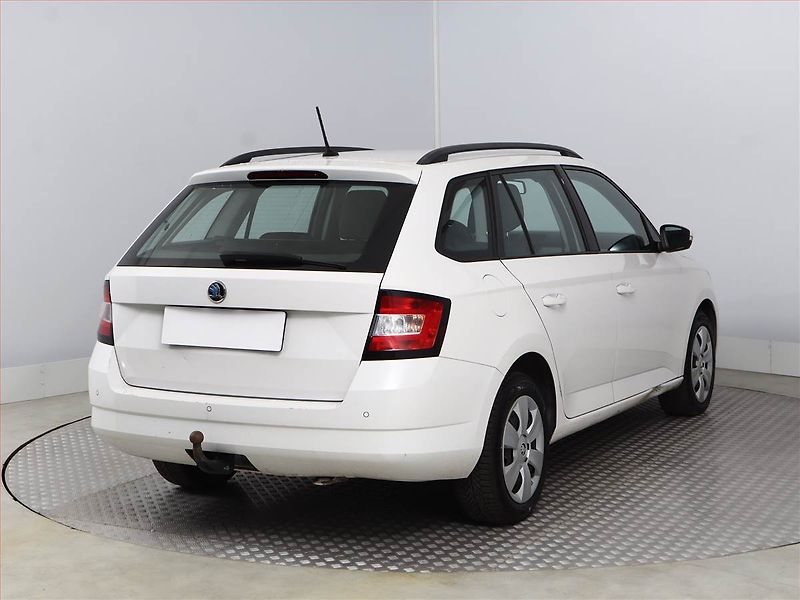 Škoda Fabia (2017) Ambition 1.4 TDI, Serv.kniha - fotka 5 z 10