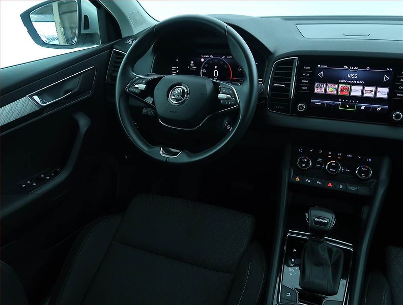 Škoda Karoq (2023) Style 1.5 TSI - fotka 7 z 21