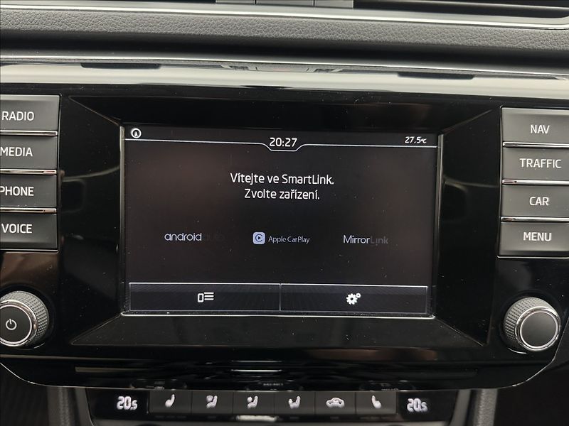 Škoda Superb 2,0 DSG STYLE+ CANTON DPH ČR - fotka 17 z 38