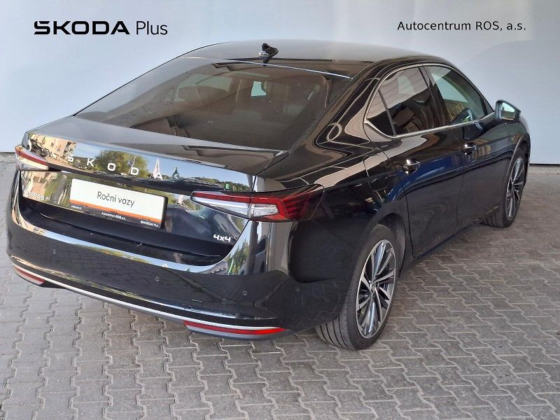 Škoda Superb (2025) L&K TD 142/2.0 A7A - fotka 2 z 30