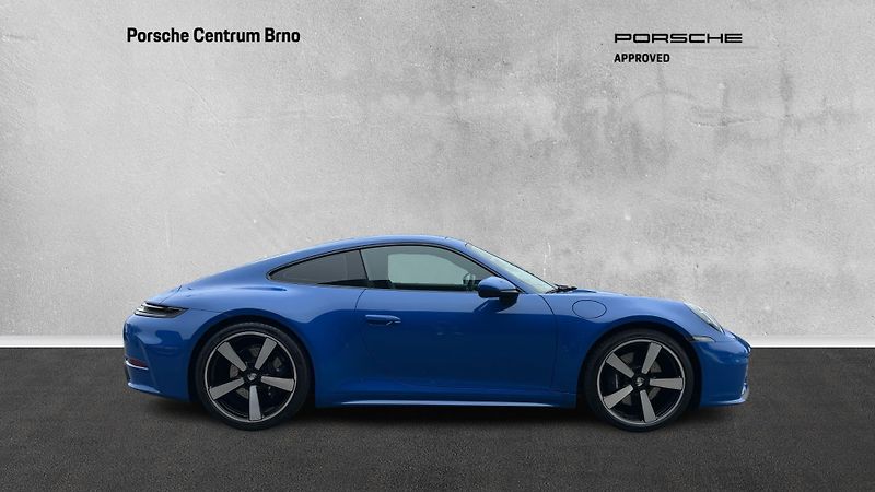 Porsche 911 Carrera - fotka 5 z 29