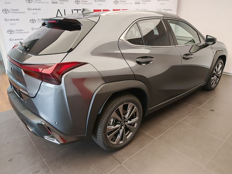 Lexus UX 300h 300h 4x2 F Sport Design - fotka 8 z 40