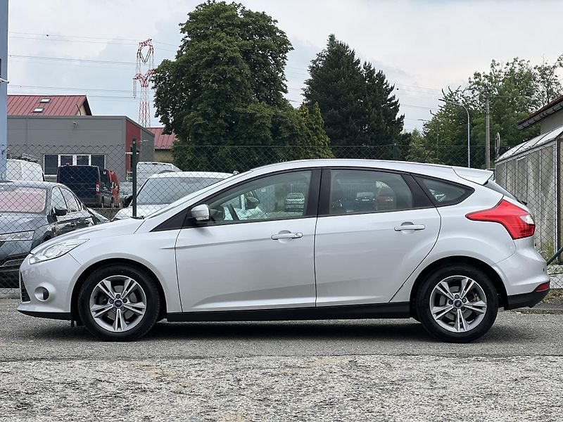 Ford Focus 1.0i KLIMATIZACE ALU PŮVOD ČR - fotka 4 z 37