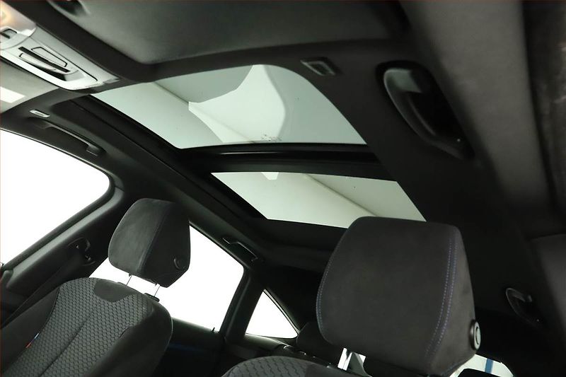 BMW Řada 3 (2015) M Sport 330d xDrive GT - fotka 19 z 20