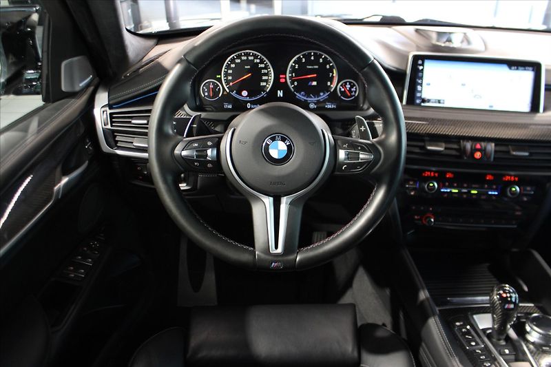 BMW X6 M 423kW CZ/1.Maj/AdLED/B&O - fotka 17 z 33