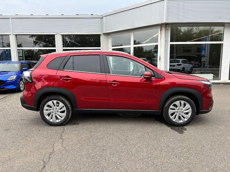 Suzuki S-Cross 4x4 automat Premium - fotka 8 z 11