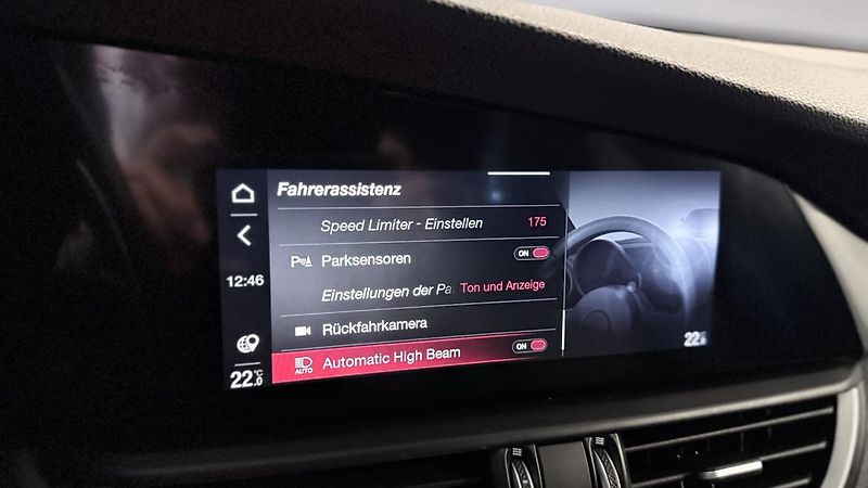 Alfa Romeo Giulia (2023) 2.2D,SPRINT,AT8,ZÁRUKA - fotka 43 z 56