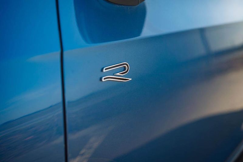 Volkswagen Golf (2025) R-Line 1.5 TSI - fotka 11 z 27