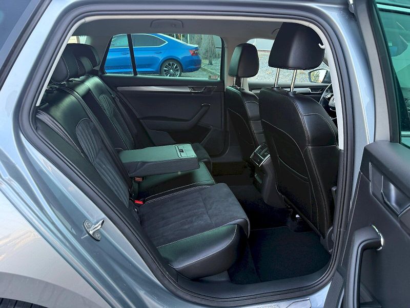 Škoda Superb (2021) Combi 2.0 TDI 110 kW DSG Style - fotka 24 z 25