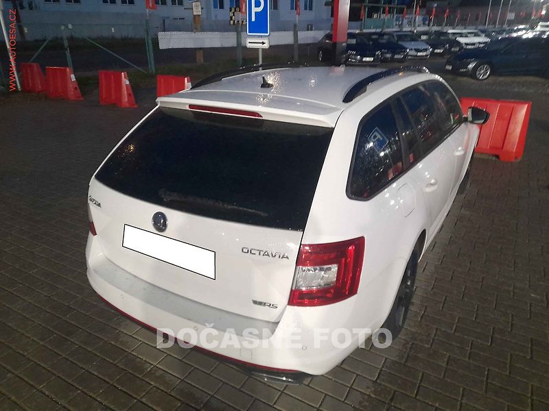 Škoda Octavia (2014) 2.0TDi, Navi, bixen - fotka 2 z 3