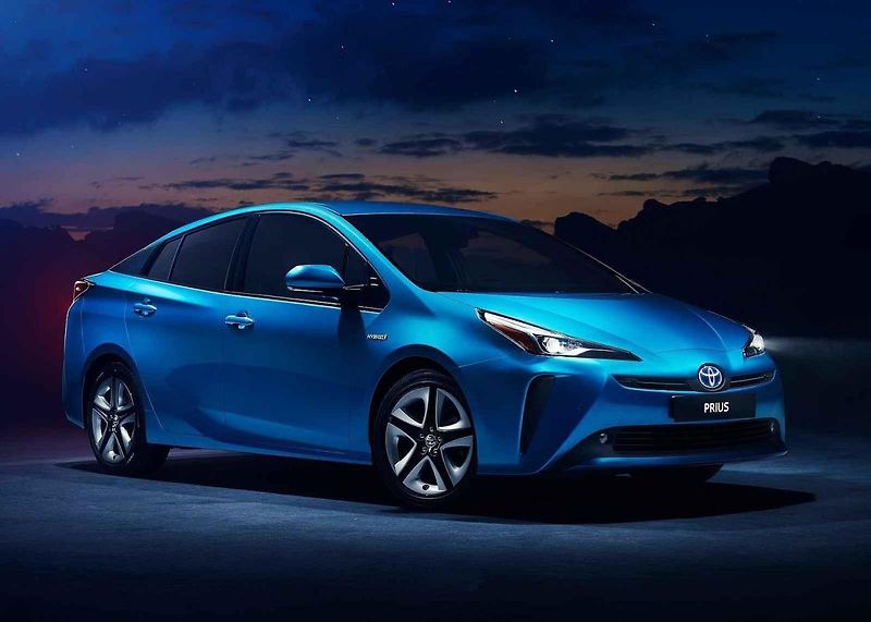 Toyota Prius AWD-e