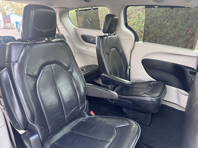 Chrysler Pacifica (2020) 3,6 RU Panorama Limited 2020 - fotka 10 z 19