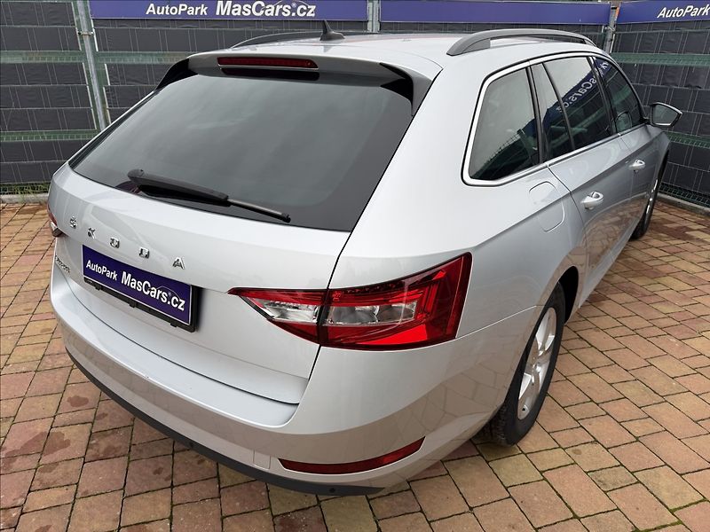 Škoda Superb 2.0 TDI Ambition/Virtual/ACC - fotka 5 z 25